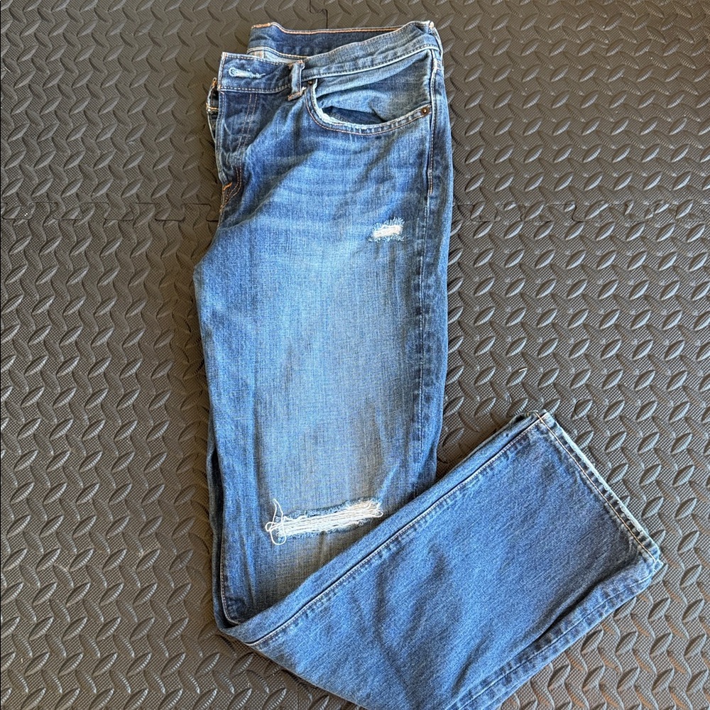 Abercrombie & Fitch Men's Light Blue Straight Jeans - Picture 2 of 6